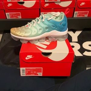 Womens vapor max plus mint foam